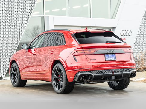 New 2026 Audi RS Q8 performance image 5