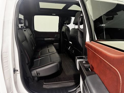 Used 2021 Ford F150 Lariat w/ Equipment Group 502A High AWD/4WD image 22