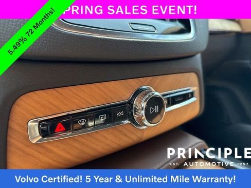 Certified 2023 Volvo XC90 B5 Plus image 17