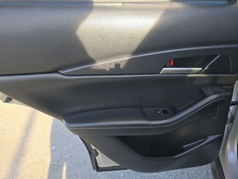 Used 2022 MAZDA CX-30 AWD 2.5 S w/ Select Package image 17