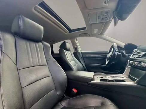 Used 2019 Honda Accord EX-L image 10
