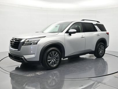 Used 2025 Nissan Pathfinder SV