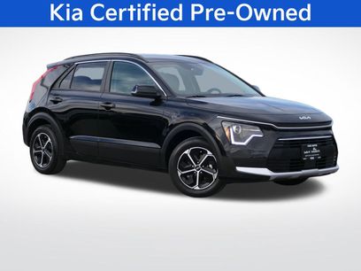 Certified 2025 Kia Niro EX