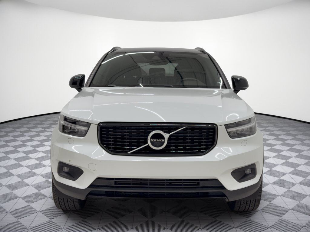 Used 2020 Volvo XC40 T5 R-Design w/ Protection Package Premier AWD/4WD image 6