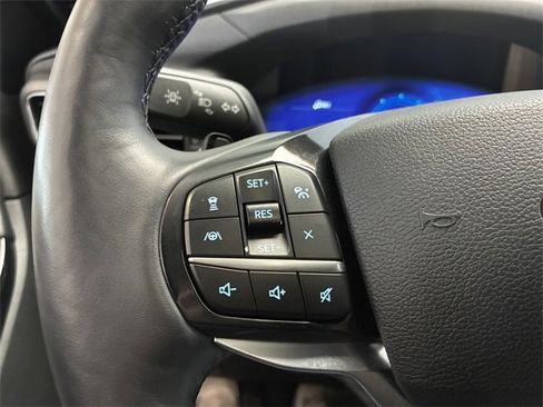 Used 2021 Ford Explorer Platinum w/ Equipment Group 601A image 16