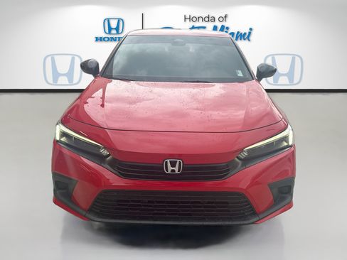 Used 2022 Honda Civic Sport image 2