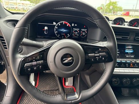 Used 2024 Nissan Z Performance w/ Floor Mat Package RWD image 14