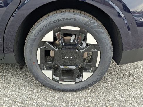 New 2026 Kia Carnival EX FWD image 5
