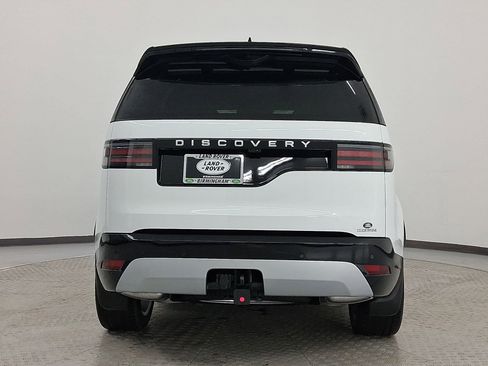 New 2026 Land Rover Discovery Limited Edition image 10