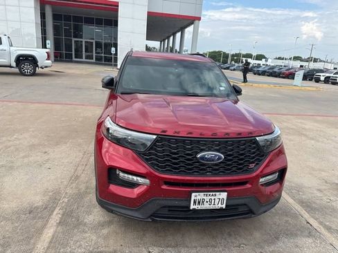 Used 2020 Ford Explorer ST AWD/4WD image 2