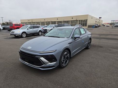 New 2026 Hyundai Sonata SEL image 2