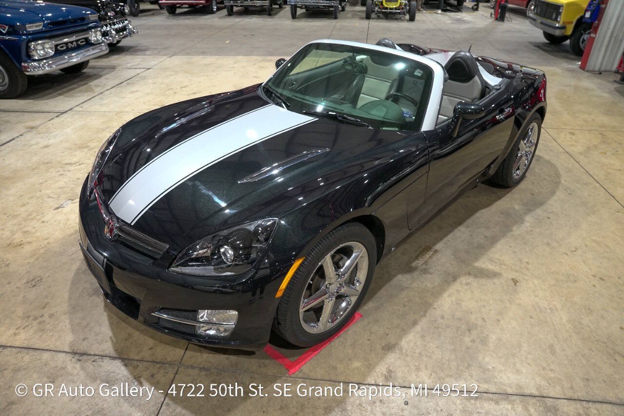 Used 2008 Saturn Sky Carbon Flash RWD image 15