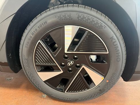 New 2027 Hyundai Ioniq 5 SE RWD image 11