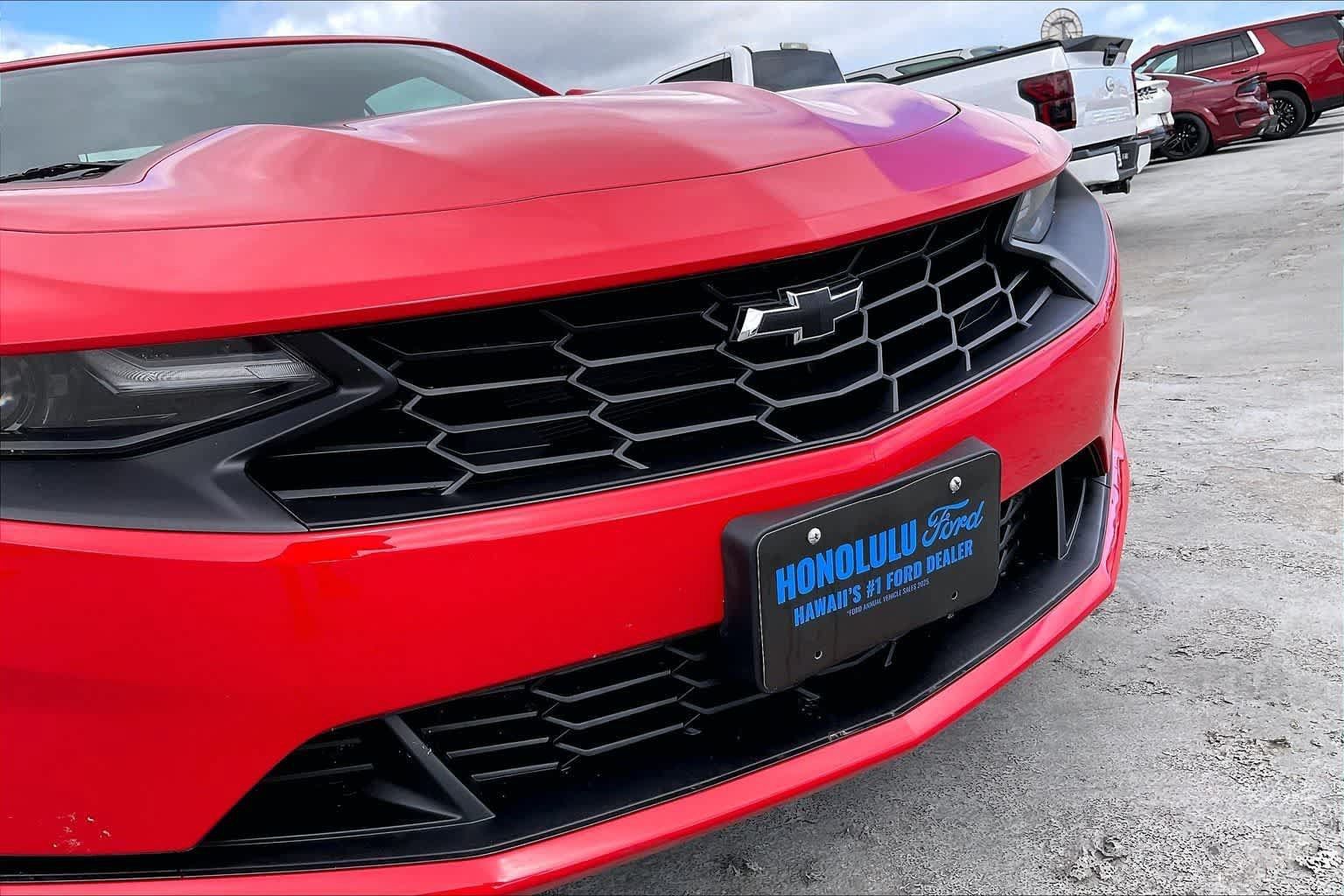 Used 2020 Chevrolet Camaro LT w/ Technology Package RWD image 32