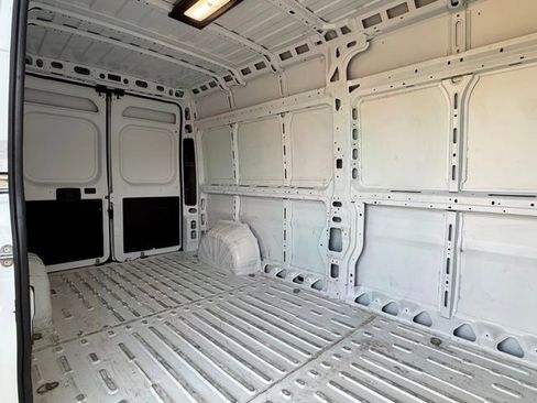 Used 2025 RAM ProMaster 2500 w/ Convenience Group FWD image 28