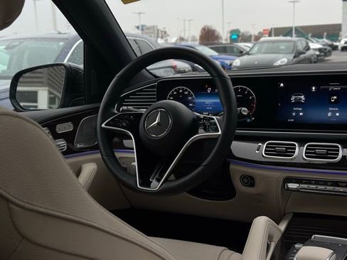 Used 2025 Mercedes-Benz GLE 580 4MATIC image 24
