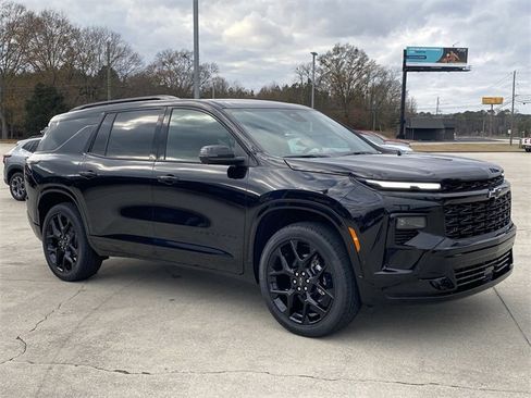 New 2026 Chevrolet Traverse RS w/ LPO, Floor Liner Package image 8