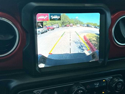 Used 2021 Jeep Gladiator Rubicon AWD/4WD image 20