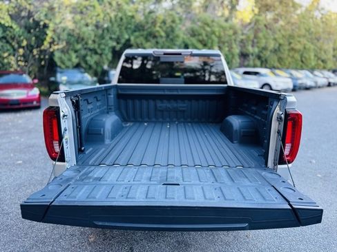Used 2019 GMC Sierra 1500 SLT w/ SLT Premium Plus Package image 22