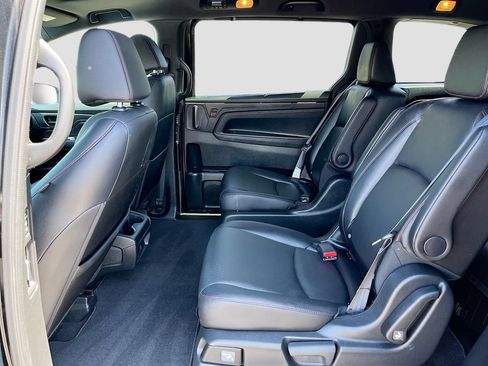 Used 2024 Honda Odyssey Sport image 24