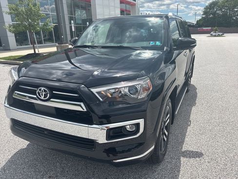 Used 2023 Toyota 4Runner Limited AWD/4WD image 12