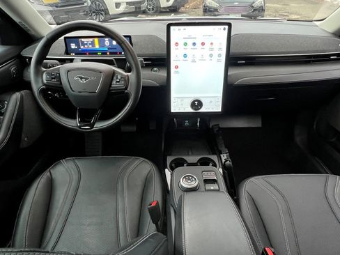 Used 2023 Ford Mustang Mach-E Premium image 18