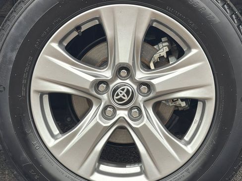 Certified 2024 Toyota RAV4 XLE FWD image 26