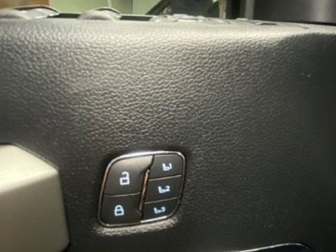 Used 2021 Ford F250 Lariat image 29