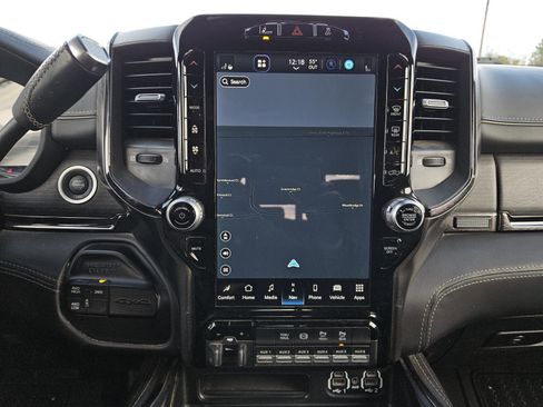 Used 2023 RAM 3500 Limited image 8