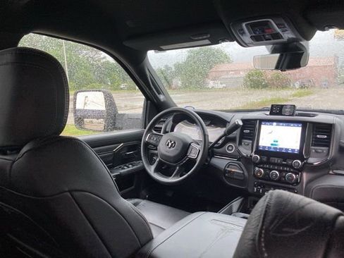 Used 2024 RAM 5500 4x4 Crew Cab image 25