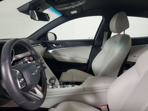 Used 2025 Genesis G70 2.5T RWD image 20