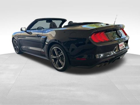 Used 2022 Ford Mustang GT Premium w/ Equipment Group 401A RWD image 7