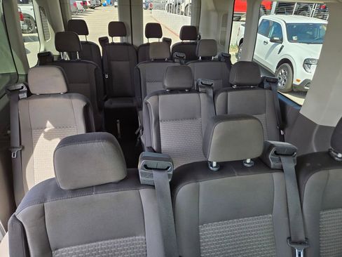 Used 2022 Ford Transit 350 XLT RWD image 12
