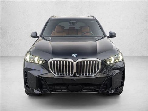 New 2026 BMW X5 xDrive50e w/ M Sport Package image 6