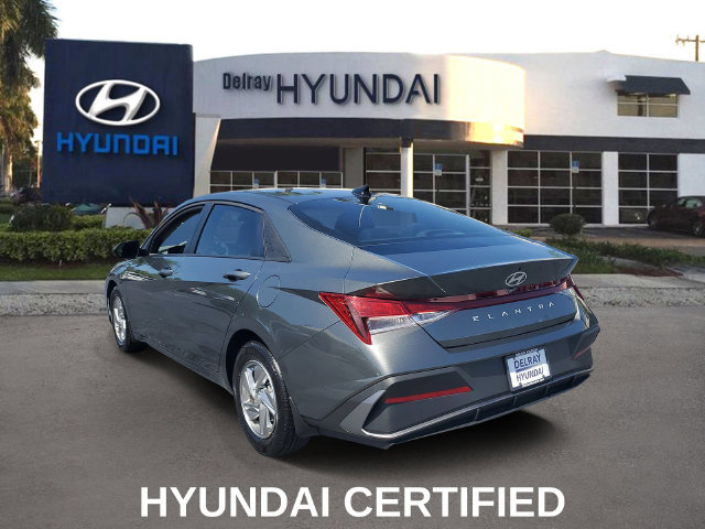 Certified 2026 Hyundai Elantra SE FWD image 4