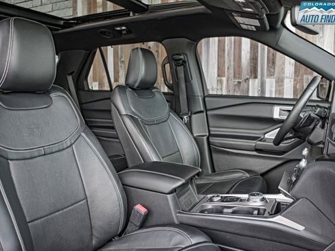 Used 2020 Ford Explorer ST w/ ST Street Pack AWD/4WD image 21