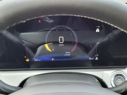 New 2026 Chevrolet Trax LT w/ LT Convenience Package FWD image 11