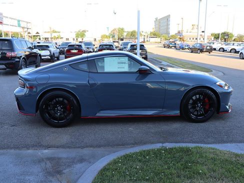 New 2025 Nissan Z NISMO w/ Floor Mat Package image 12