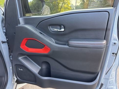 Used 2025 Nissan Frontier PRO-4X w/ Pro Premium Package image 7