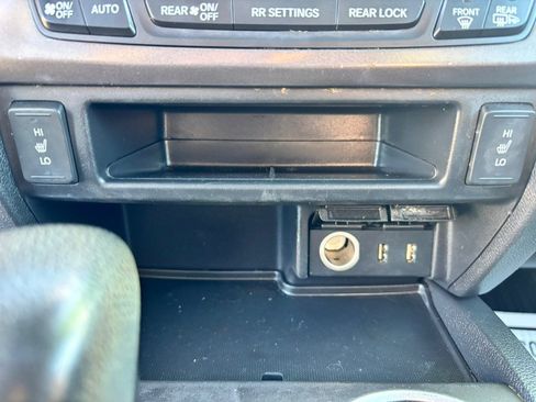 Used 2017 Honda Pilot EX-L image 37