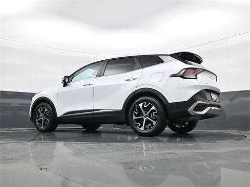 Used 2024 Kia Sportage EX image 27