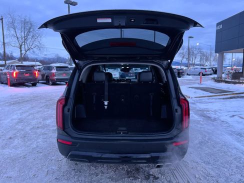 Used 2022 Kia Telluride EX w/ EX Premium Package image 26
