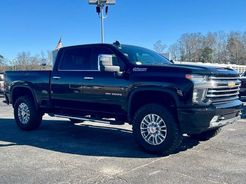 Used 2023 Chevrolet Silverado 2500 High Country w/ Z71 Off-Road Package image 2