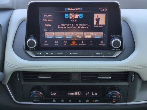 Used 2023 Nissan Rogue SV image 19