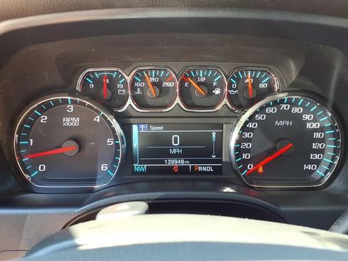 Used 2019 Chevrolet Silverado 1500 LT w/ All Star Edition AWD/4WD image 27