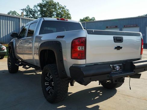 Used 2014 Chevrolet Silverado 2500 LT w/ Z71 Appearance Package AWD/4WD image 4