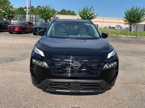 New 2026 Nissan Rogue Dark Armor FWD image 4