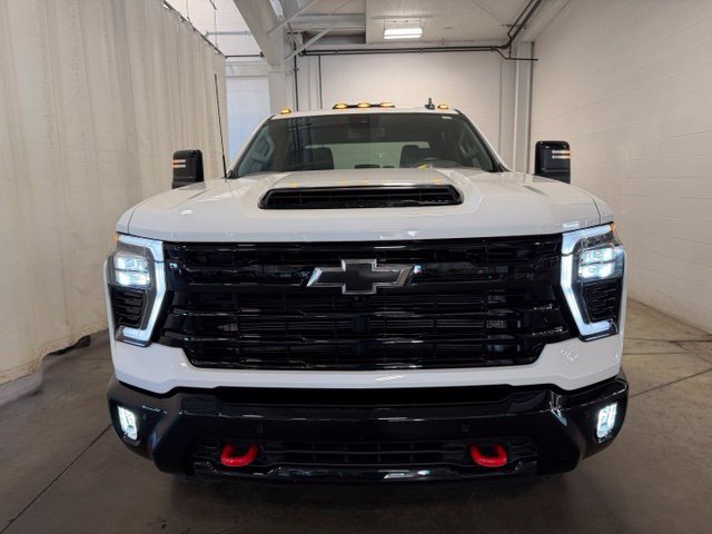 Used 2026 Chevrolet Silverado 2500 LT w/ Trail Boss Package AWD/4WD image 2