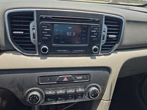 Used 2019 Kia Sportage LX FWD image 7
