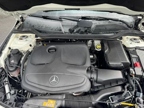 Used 2018 Mercedes-Benz CLA 250 image 32